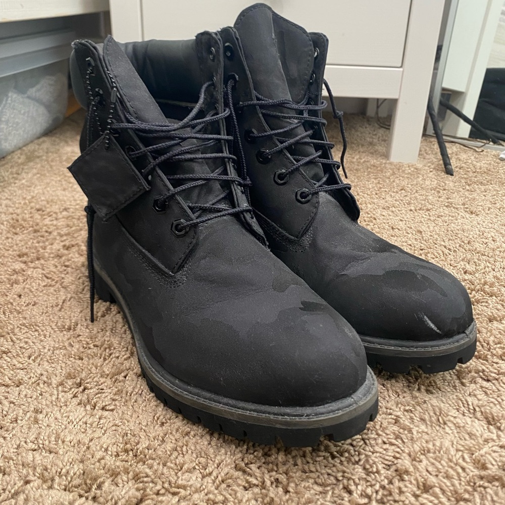 Men’s black camo Timberland boots